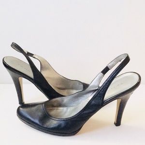 Tahari Pumps